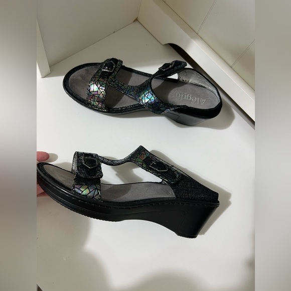 Alegría Sanita Adjustable Buckle Leather Irridescent sandals size 39 - Picture 8 of 10